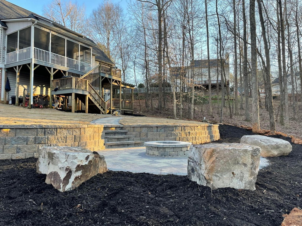 Picture hardscape boulder fire pit contractor charlotte nc weddington waxhaw lake wylie fort mill rock hill sc
